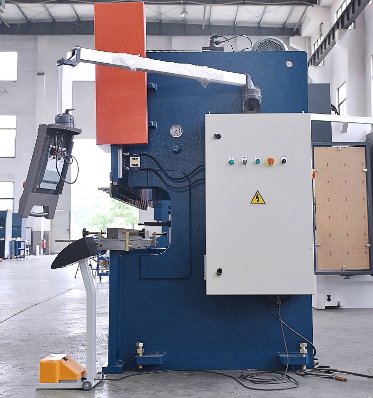 100t Cnc Metal Bending Machines, 3200 Mm Cnc Sheet Press Brake With E21 מכונות כיפוף מתכת 100t Cnc, בלם לחיצה על גיליונות Cnc 3200 מ"מ עם E21