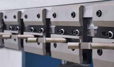 100t Cnc Metal Bending Machines, 3200 Mm Cnc Sheet Press Brake With E21 מכונות כיפוף מתכת 100t Cnc, בלם לחיצה על גיליונות Cnc 3200 מ"מ עם E21