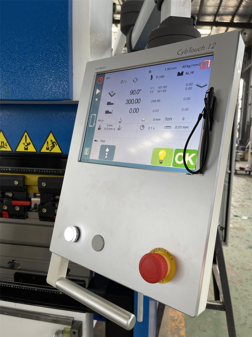 160t-4000 4 צירים מכונת כיפוף הידראולית Cnc בלם לחץ