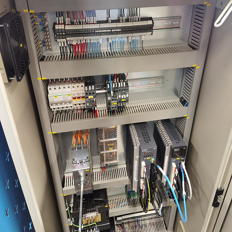 300t/4000 Hydraulic Press Brake Machine מכונת לחיצה הידראולית 300t/4000