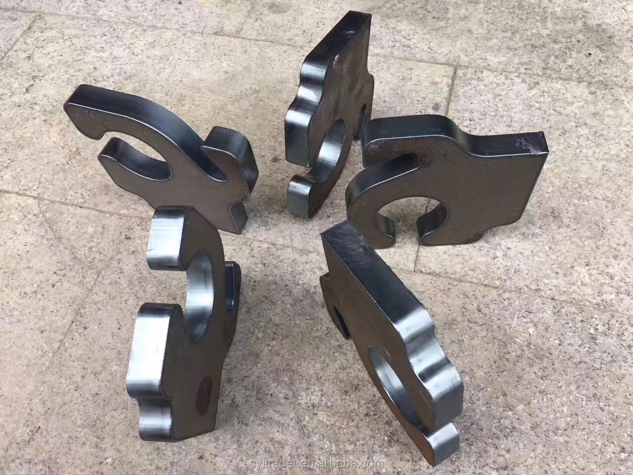 3015 4015 1kw To 6kw Cnc Fiber Laser Cutting Machine Raycus Laser Power 3015 4015 1kw עד 6kw מכונת חיתוך סיבי לייזר Cnc Raycus לייזר כוח