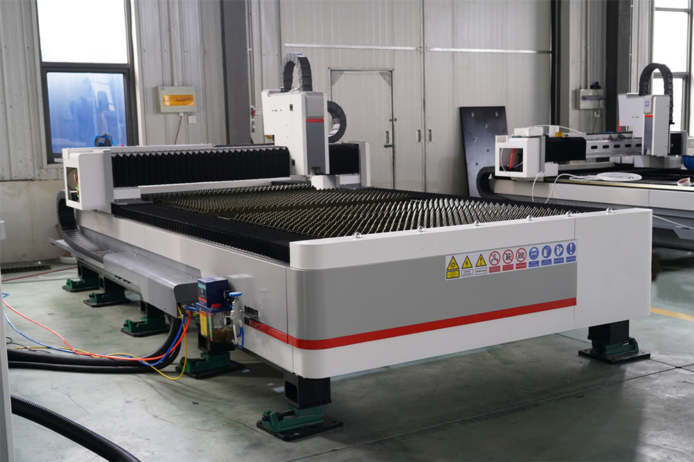 3015 4kw 1kw 2kw 3kw Stainless Steel Cnc Fiber Laser Cutting Machine 3015 4kw 1kw 2kw 3kw נירוסטה Cnc מכונת חיתוך סיבי לייזר