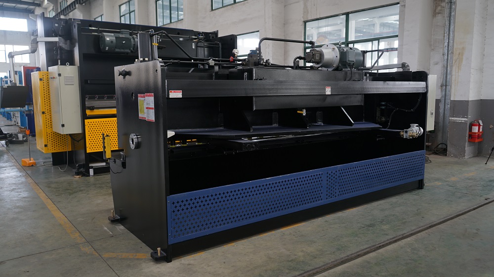 6*3200mm Guillotine Shears Metal Shear Hydraulic Iron Sheet Cutting Shearing Machine מזמר גיליוטינה 6*3200 מ"מ גזזת מתכת הידראולית מכונת חיתוך גיליונות ברזל