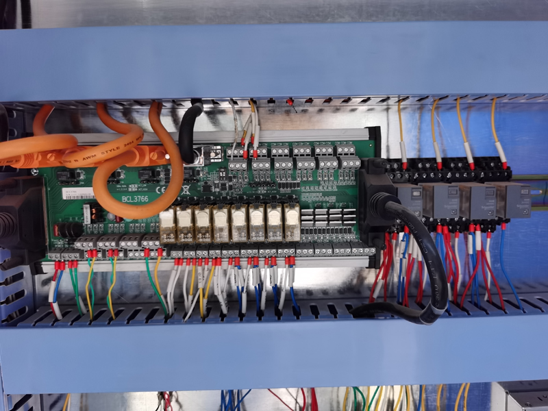 8mm 10mm Carbon Steel Laser Cutter 1530 4020 Cnc Fiber Laser Cutting Machine חותך לייזר פלדת פחמן 8 מ"מ 10 מ"מ 1530 4020 מכונת חיתוך סיבי לייזר Cnc