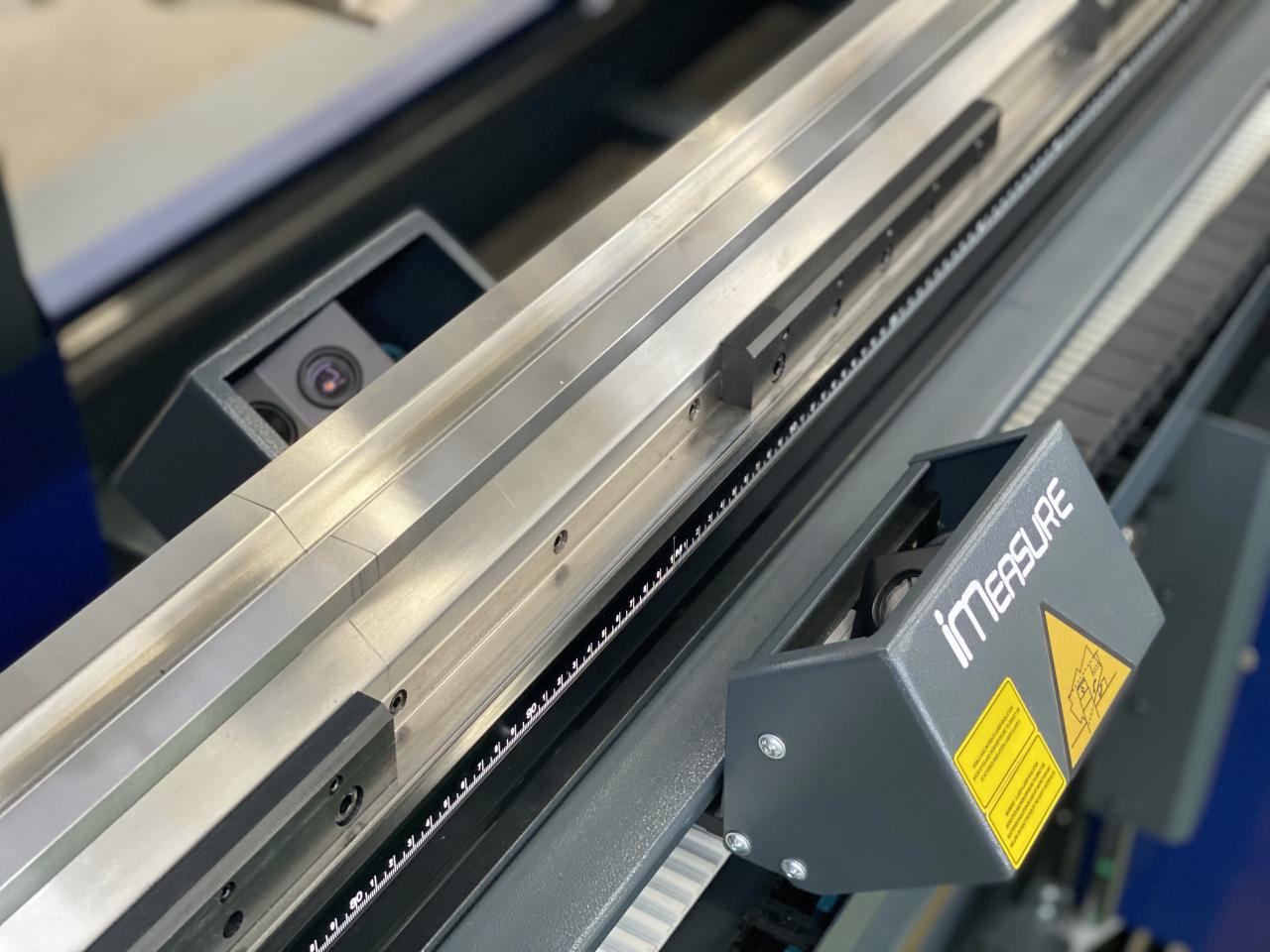 China 220t Cnc Bending Machine 6+1 Axis Hydraulic Press Brake Price סין 220t Cnc Bending Machine 6+1 Axis בלם לחץ הידראולי מחיר