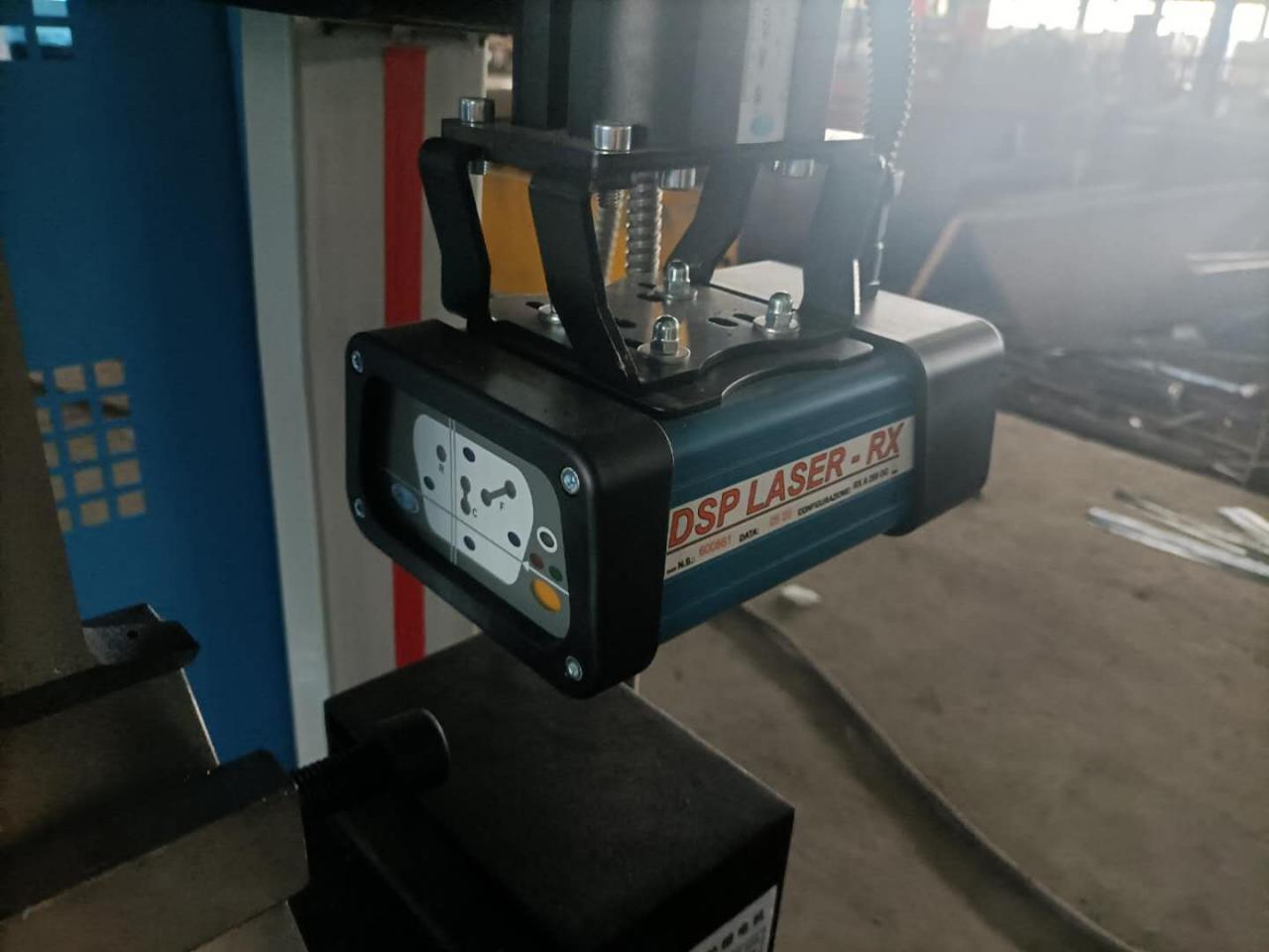 Cnc Hydraulic Press Brake Machine Bending Servo Electric Press Brake 40T בלם לחיצה הידראולי Cnc כיפוף סרוו בלם לחיצה חשמלי 40T