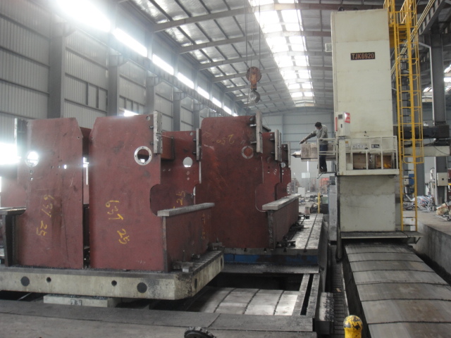 Da53t Cnc System Controller 125t4000 3+1 Axis Cnc Hydraulic Press Brake With Good Quality בקר מערכת Da53t Cnc 125t4000 ציר 3+1 Cnc בלם לחץ הידראולי עם איכות טובה