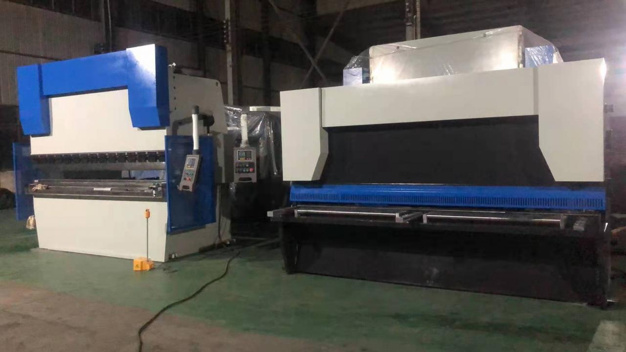 Da53t Cnc System Controller 125t4000 3+1 Axis Cnc Hydraulic Press Brake With Good Quality בקר מערכת Da53t Cnc 125t4000 ציר 3+1 Cnc בלם לחץ הידראולי עם איכות טובה