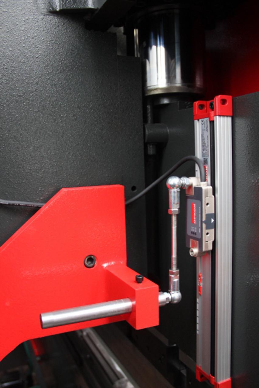 Delem Da66t 125 3+1 4+1 6+1 8+1 Cnc Hydraulic Press Brake For Metal Plate Bending Delem Da66t 125 3+1 4+1 6+1 8+1 Cnc בלם לחץ הידראולי לכיפוף לוחות מתכת