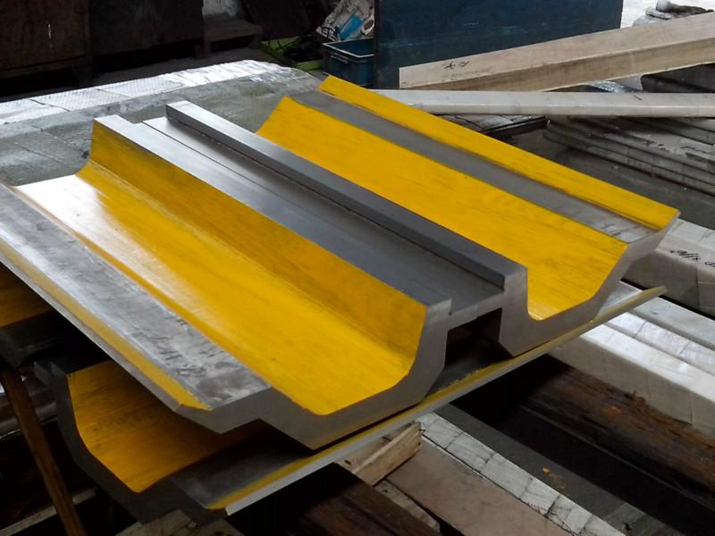 Full Automatic High Power Sheet Bending Machine And Cnc Press Brake Machine מכונת כיפוף גיליונות בעוצמה גבוהה אוטומטית מלאה ומכונת בלם לחיצה Cnc