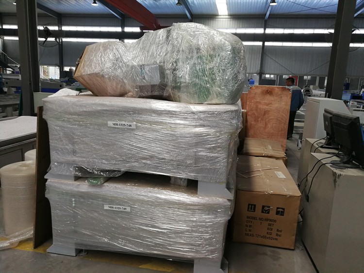 High Quality 1530 Fiber Laser Cutting Machine For Metal 500w 750w 1000w 1500w מכונת חיתוך לייזר סיבים באיכות גבוהה 1530 למתכת 500w 750w 1000w 1500w