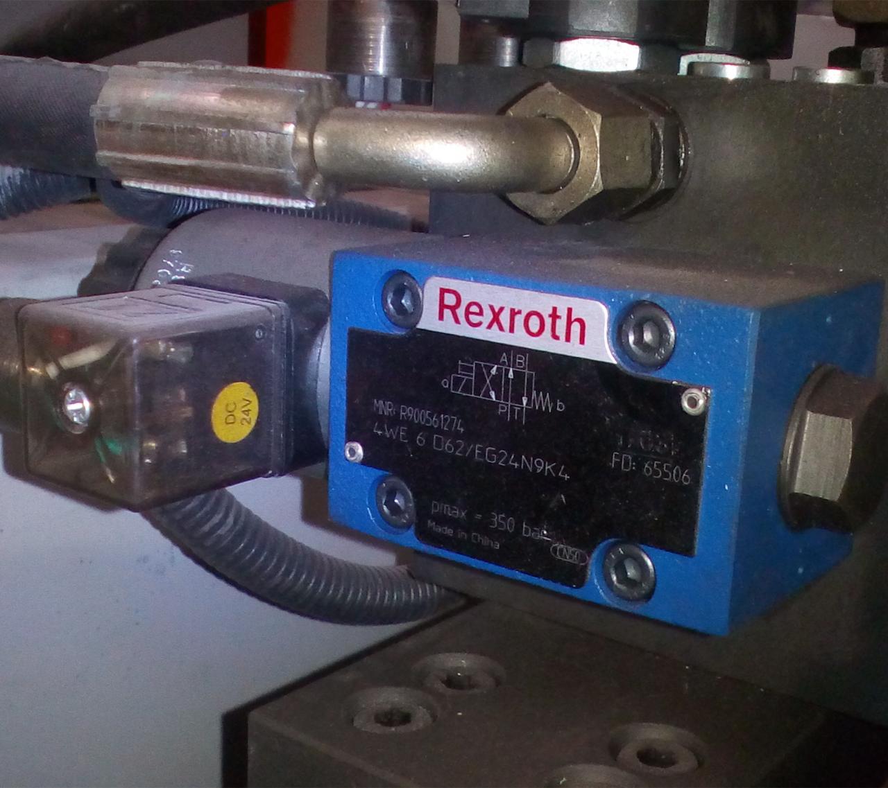 High Quality 3m Press Brake Machine Hydraulic 100 Ton For Sheet Metal Bending מכונת בלם לחץ באיכות גבוהה 3 מ' הידראולית 100 טון לכיפוף מתכת