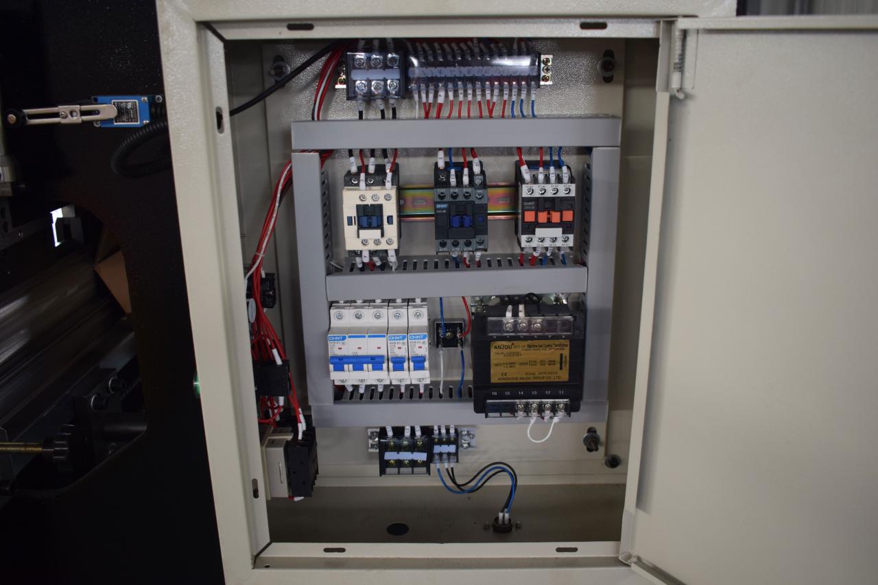 מכונת כיפוף מתכת הידראולית Cnc לחץ בלם Wc67y