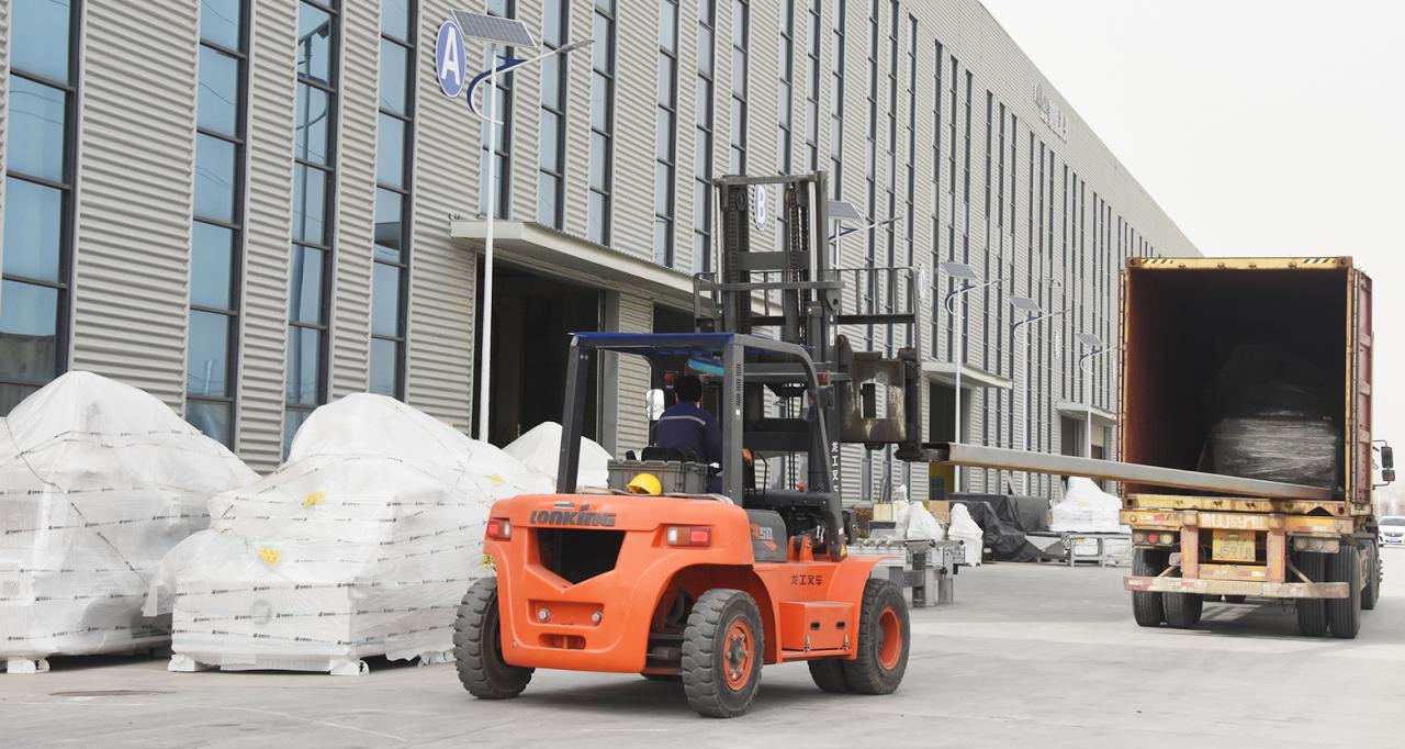 Laser Source 2000w 3000w Fiber Laser Cutting Machine מקור לייזר 2000w 3000w מכונת חיתוך לייזר סיבים