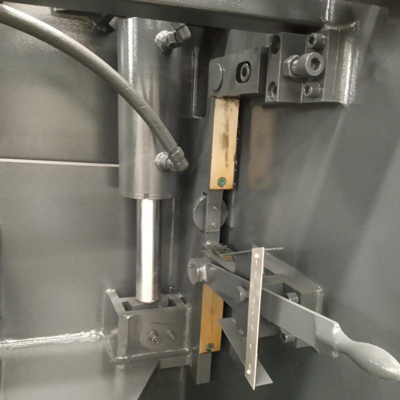 Qc12k-4x2500 Cnc Hydraulic Customized Shearing Machine Cutting Machine Qc12k-4x2500 Cnc הידראולית מכונת חיתוך מותאמת אישית