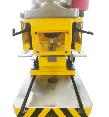 Steel Plate Angle Cutting Punching Notching Machine Hydraulic Ironworker For Sale צלחת פלדה זווית חיתוך ניקוב מכונת חריצים הידראולית עובד ברזל למכירה