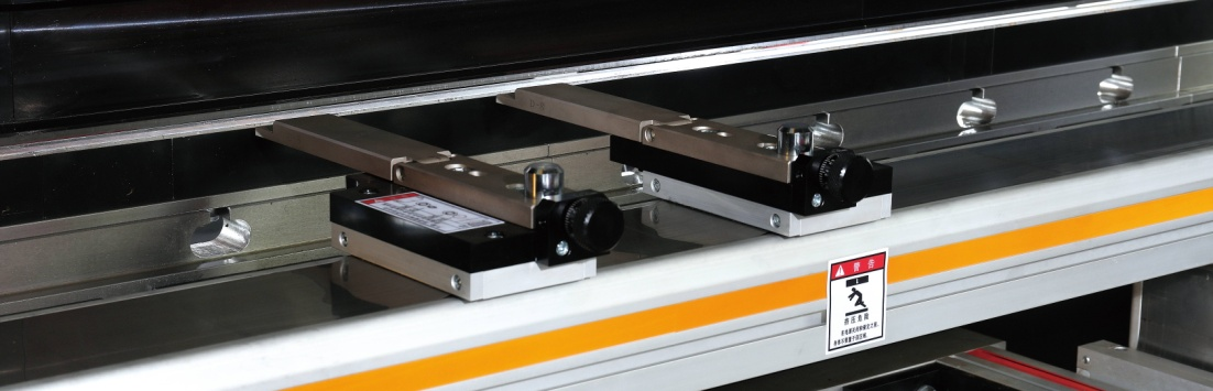 Steel Sheet Aluminum Bending Hydraulic Press Brake Machine מכונת ברקס הידראולית לכיפוף יריעות אלומיניום