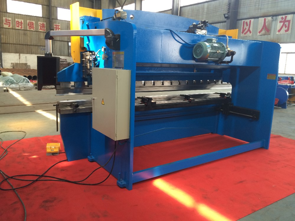 Wc67k Cnc Hydraulic Press Brake Bending Machine Press Brake Machine Wc67k Cnc מכונת כיפוף בלם לחץ הידראולי מכונת לחץ בלם